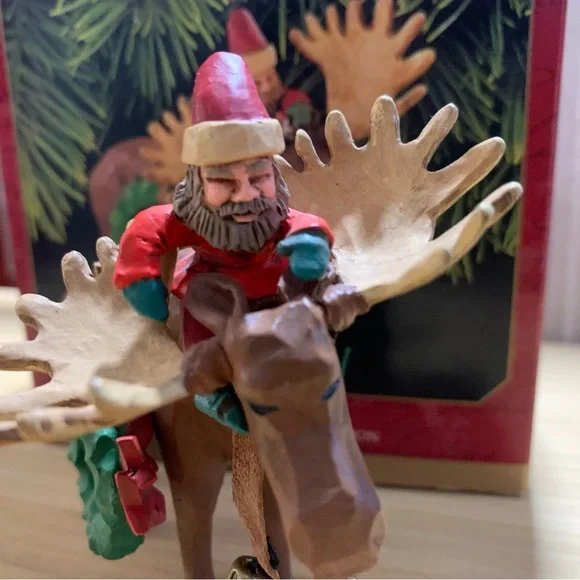 Hallmark Keepsake Ornament | Leading the Way - Picture 3 of 7